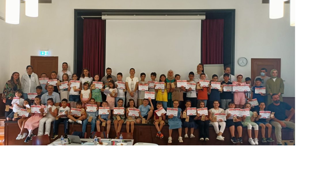 Biberach Eğitim Bölgesinde Türkçe ve Türk Kültürü Derslerine Devam Eden Öğrencilerimizin Katıldığı Bilgi Yarışması Yapıldı. 