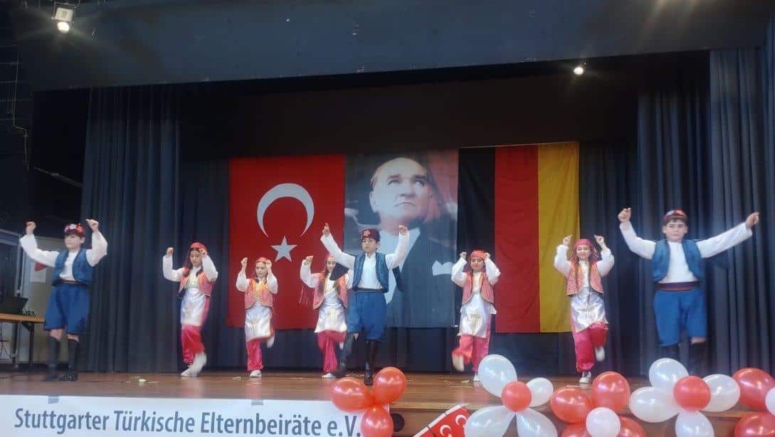 23 Nisan Ulusal Egemenklik ve Çocuk Bayramı Stuttgart Merkez Eğitim Bölgesinde coşkuyla kutlandı.
