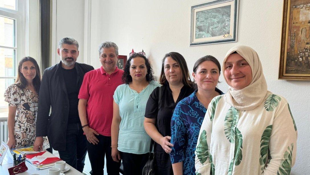 Heilbronn Türk Okul Aile Birliği Başkanı Aydın Ayaz ve yönetim kurulu üyelerinin Ataşemizi ziyareti