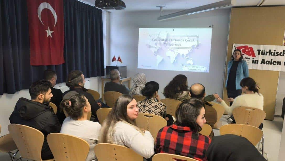 ''Çok Kültürlü Ortamda Çocuk Yetiştirmek'' konulu veli seminerini gerçekleştirdik.