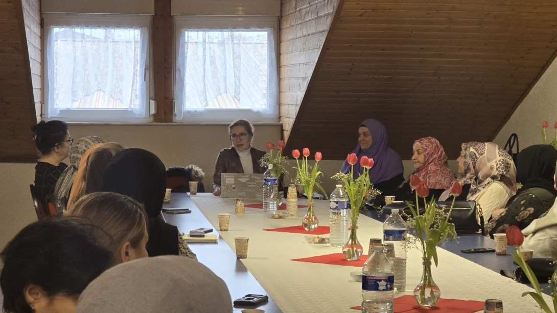 ''Çocuklarda Olumlu Davranış Geliştirme'' konulu veli seminerini gerçekleştirdik.